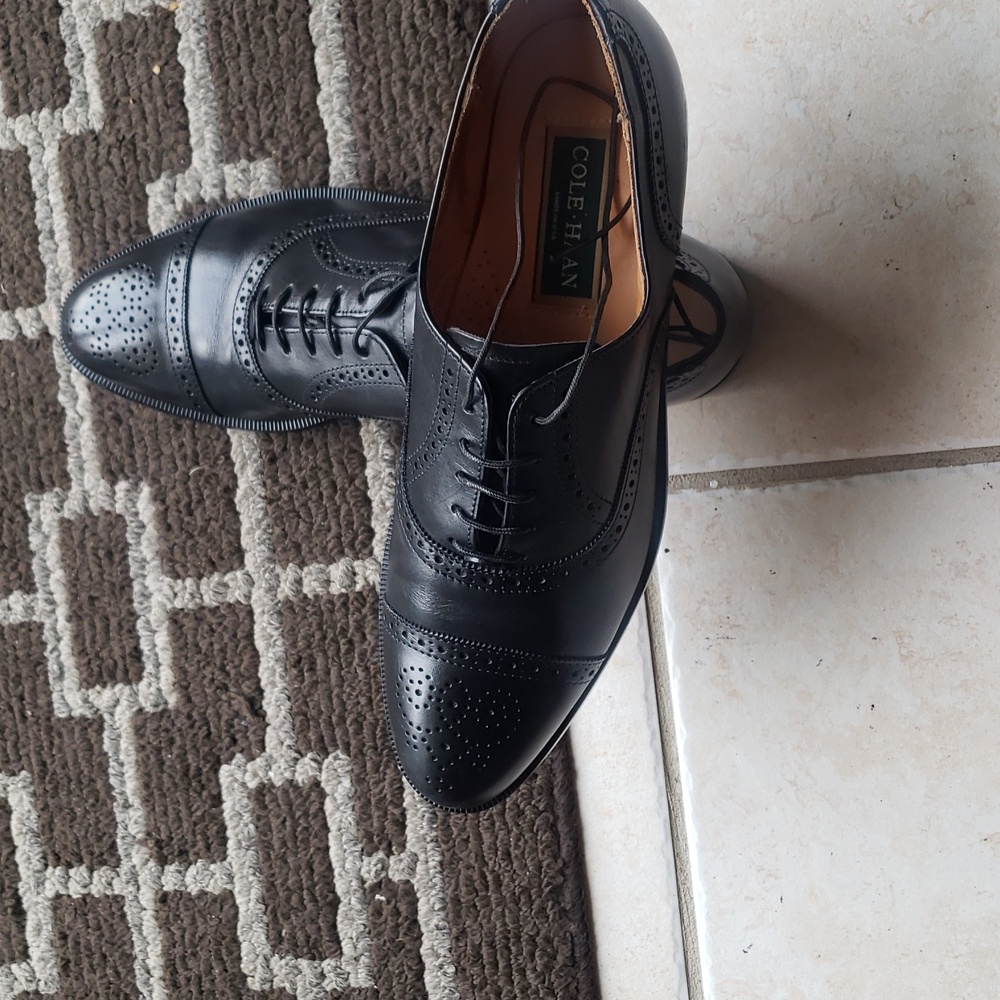 Cole haan mens shoe